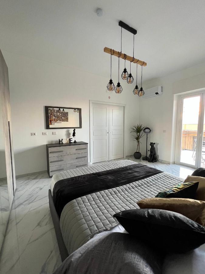 Bacardi Lungomare - Modern Apartment Near The Sea Катанія Екстер'єр фото